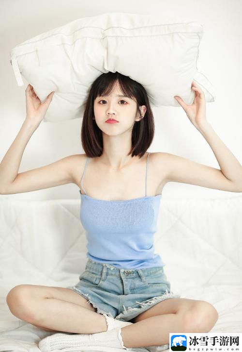 女学生被 c 扒衣服电影